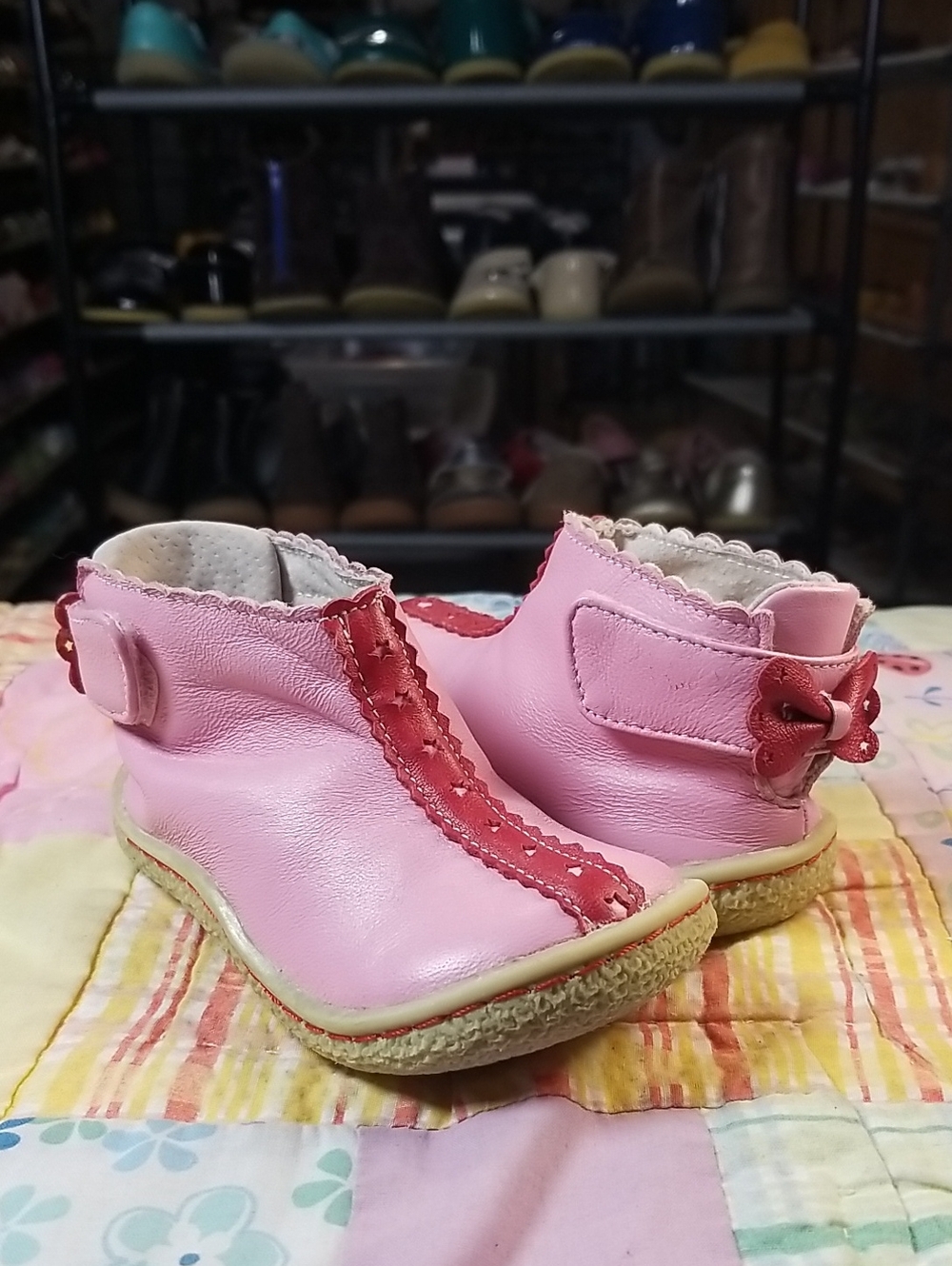 Livie & Luca Pink Leather Baby Ankle Boots with Red Star Trim & Bows Size 5 EUC